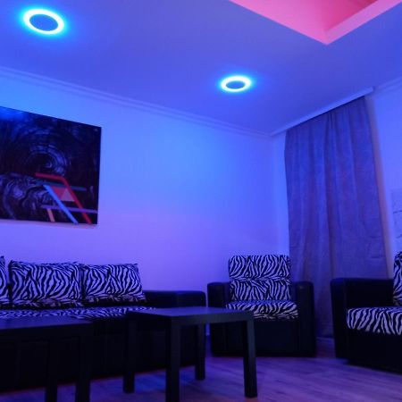 Mystic Apartments ยาโกดินา ภายนอก รูปภาพ