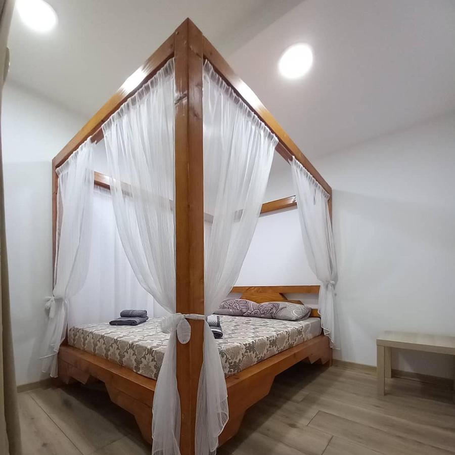 Mystic Apartments ยาโกดินา ภายนอก รูปภาพ